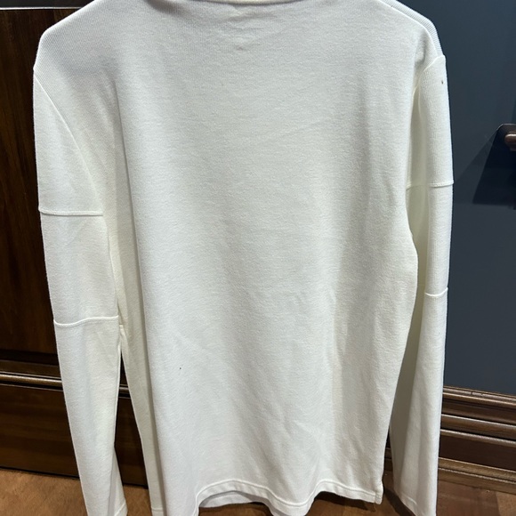 Hollister Sweater - Picture 5 of 6